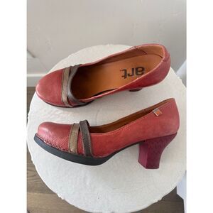 Art Coral & Red Leather Round-Toe Block Heel Pumps with Contrast Straps Size 39